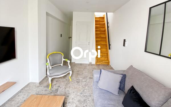 Maison à vendre    2 pièces •  Ceyreste