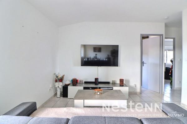 Feyzin, Appartement 3 Pièces, 61m2, dernier étage, double stationnement
