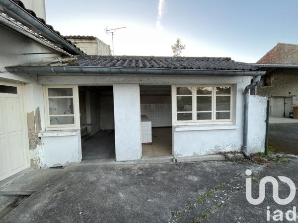 Maison à vendre 12 pièces 300 m² Jarnac-Champagne