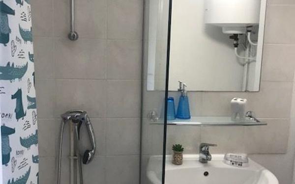 Appartement à louer    1 pièce • 12,23 m2 Nîmes