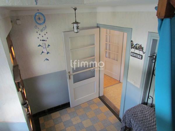 Maison avec une dépendance, sur 7 ares