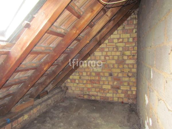 Maison avec une dépendance, sur 7 ares