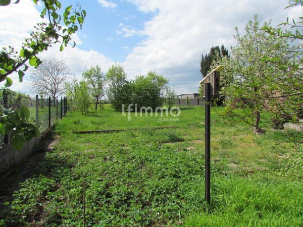 Maison avec une dépendance, sur 7 ares