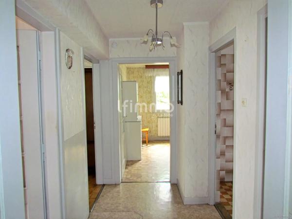 Maison avec une dépendance, sur 7 ares