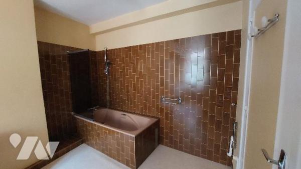 Bel appartement à rafraichir en centre-ville