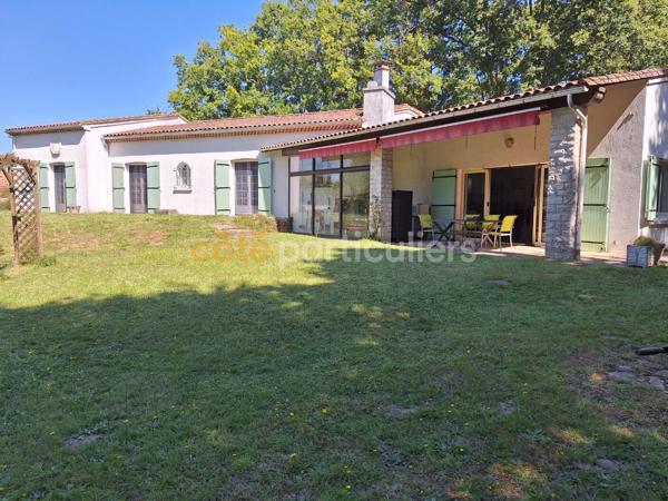 Vente
                Maison190,2 m² - 6 Pièces -
                    ETAULES (17750)