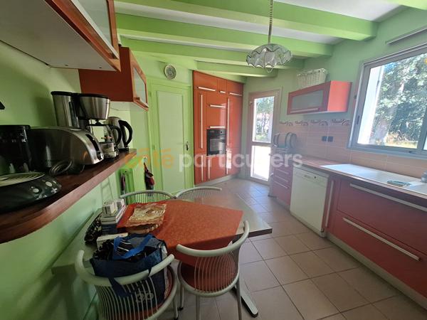 Vente
                Maison190,2 m² - 6 Pièces -
                    ETAULES (17750)