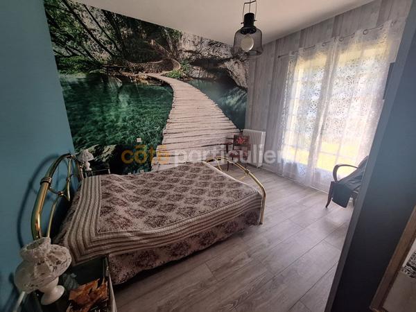 Vente
                Maison190,2 m² - 6 Pièces -
                    ETAULES (17750)