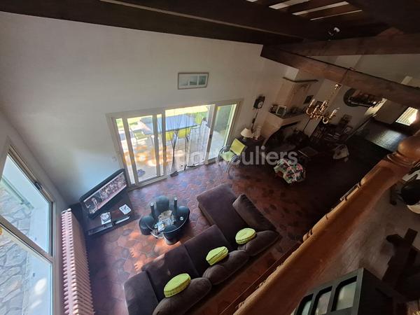Vente
                Maison190,2 m² - 6 Pièces -
                    ETAULES (17750)