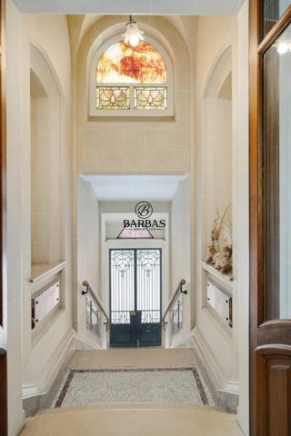 Nancy (54000) Maison de Maître Art nouveau signée César, Gruber & Vallin – 577 m² – Nancy – Rooftop & Jardin avec bassin