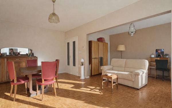 Appartement à vendre    3 pièces • 76,25 m2 Villefranche-sur-Saône
