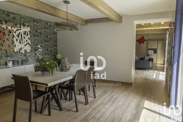 Maison 5 pièces de 266 m² à Criquebeuf-sur-Seine (27340)