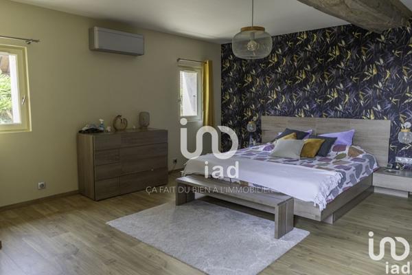 Maison 5 pièces de 266 m² à Criquebeuf-sur-Seine (27340)