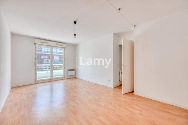 Parking + appartement
