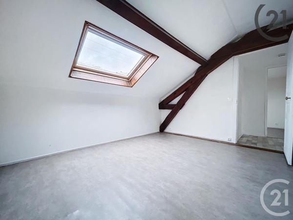 Immeuble à vendre  220 m2 MONTEREAU FAULT YONNE - 77
