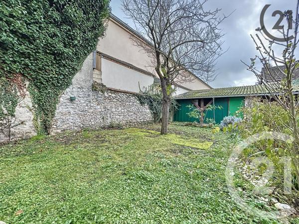 Immeuble à vendre  220 m2 MONTEREAU FAULT YONNE - 77