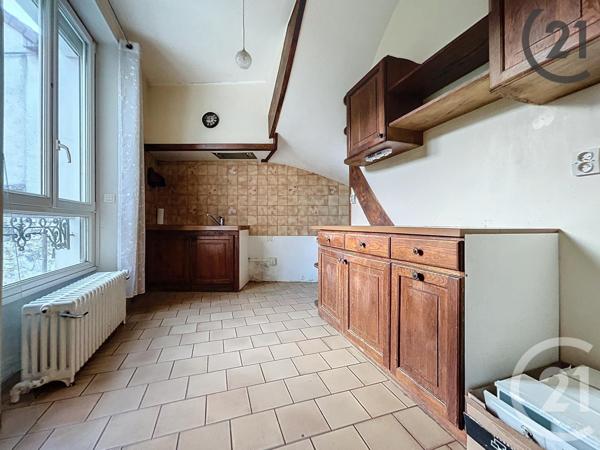 Immeuble à vendre  220 m2 MONTEREAU FAULT YONNE - 77