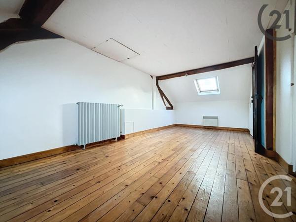 Immeuble à vendre  220 m2 MONTEREAU FAULT YONNE - 77