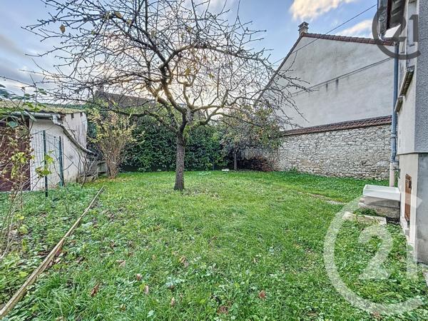 Immeuble à vendre  220 m2 MONTEREAU FAULT YONNE - 77
