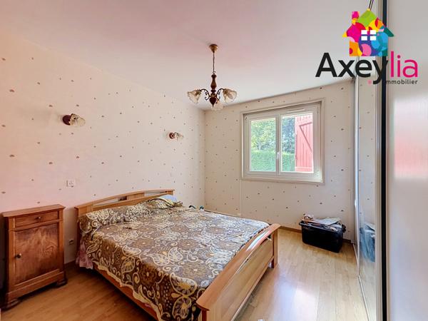 A VENDRE - SAINT-HAON-LE-VIEUX - MAISON FAMILIALE AVEC 5 CHAMBRES, SOUS-SOL, TERRAIN ET BELLE VUE