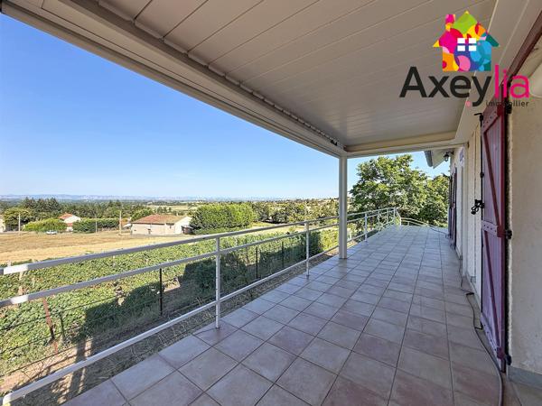 A VENDRE - SAINT-HAON-LE-VIEUX - MAISON FAMILIALE AVEC 5 CHAMBRES, SOUS-SOL, TERRAIN ET BELLE VUE