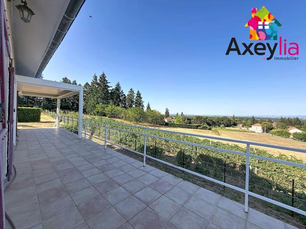 A VENDRE - SAINT-HAON-LE-VIEUX - MAISON FAMILIALE AVEC 5 CHAMBRES, SOUS-SOL, TERRAIN ET BELLE VUE
