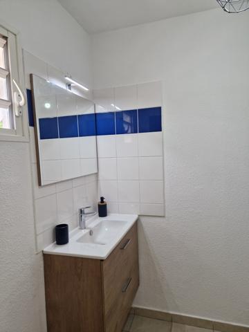 Baie-Mahault (97122) STUDIO MEUBLÉ À LOUER – PLAISANCE BAIE-MAHAULT