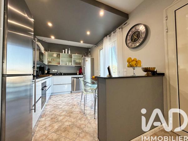 Maison à vendre 4 pièces 327 m² Rivesaltes