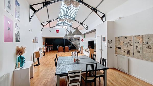 IGNY CENTRE-VILLE - MAISON D'EXCEPTION / LOFT FAMILIAL / VOLUMES RARES / ROOFTOP / VERRIÈRE