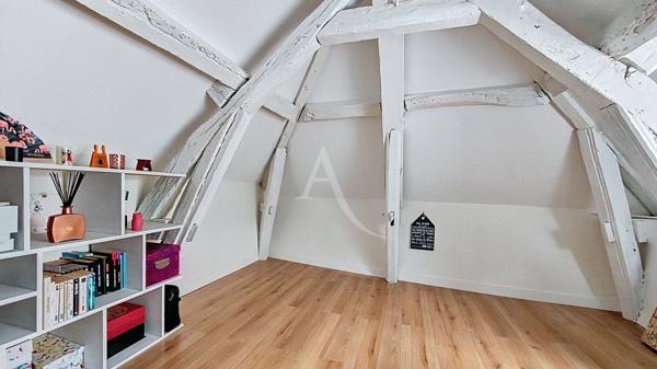 IGNY CENTRE-VILLE - MAISON D'EXCEPTION / LOFT FAMILIAL / VOLUMES RARES / ROOFTOP / VERRIÈRE