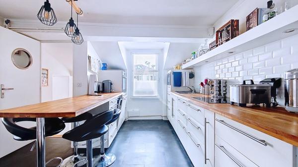 IGNY CENTRE-VILLE - MAISON D'EXCEPTION / LOFT FAMILIAL / VOLUMES RARES / ROOFTOP / VERRIÈRE