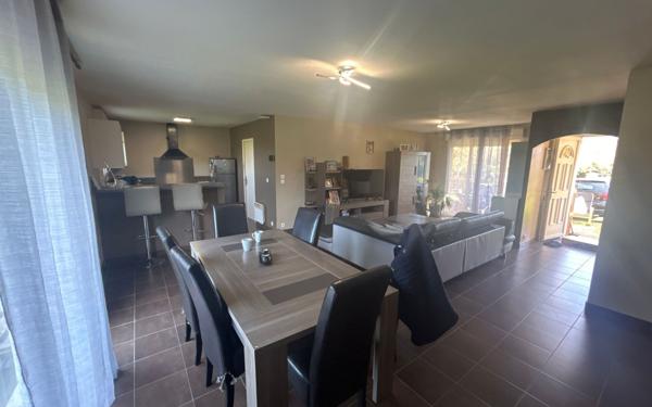 Maison à vendre    5 pièces •  Saint-Pierre-de-Clairac