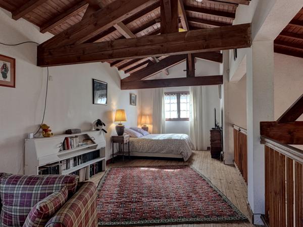 Layrac (47390) AGEN SUD, dans bel environnement, agréable villa familiale de plus de 200m², 6 chambres sur près de 5000m² de