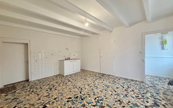 Maison à vendre    2 pièces •  Perrigny-sur-l'Ognon