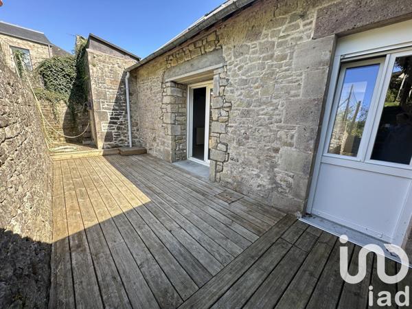 Maison 5 pièces de 115 m² à Sainte-Croix-Hague (50440)