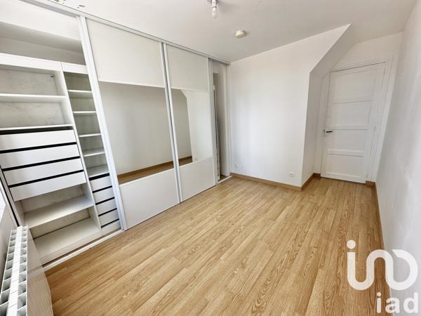 Maison 5 pièces de 115 m² à Sainte-Croix-Hague (50440)