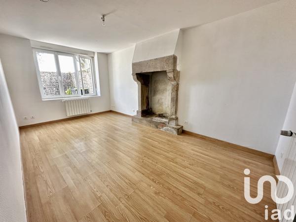 Maison 5 pièces de 115 m² à Sainte-Croix-Hague (50440)