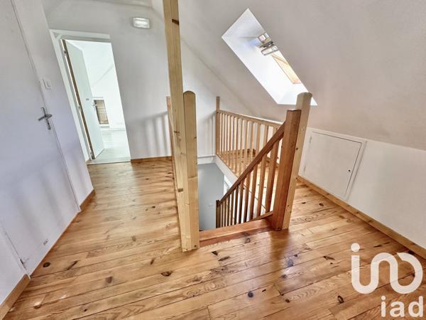 Maison 5 pièces de 115 m² à Sainte-Croix-Hague (50440)