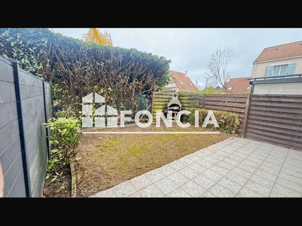 Location Maison 4 pièces 64.8 m² - 30 PLACE DES ILES FEROES Moissy Cramayel 77550