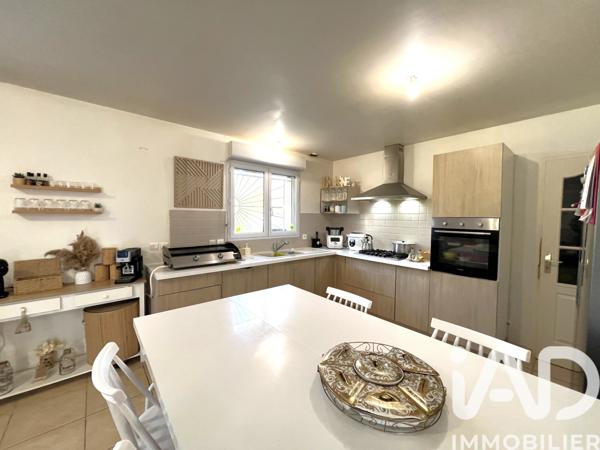 Maison à vendre 5 pièces 130 m² Saint-Sulpice-et-Cameyrac