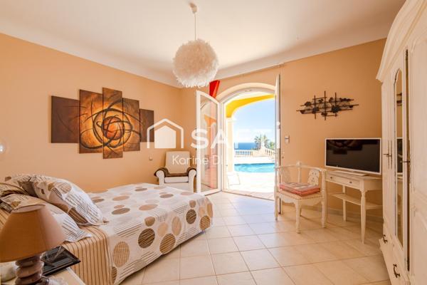 Propriété d'exception - Vue panoramique entre ciel, mer et nature