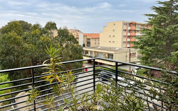 Appartement à vendre    3 pièces • 71,10 m2 Saint-Raphaël