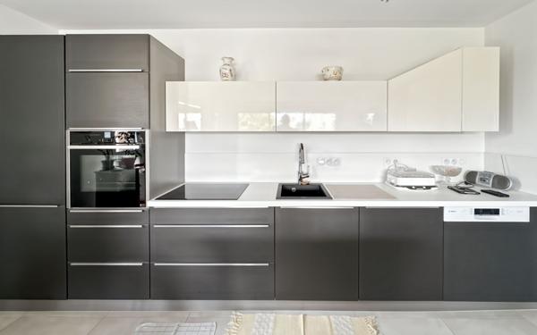 Appartement à vendre    3 pièces • 71,10 m2 Saint-Raphaël