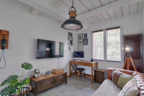 VILLA TYPE 6 AU CALME DE 172M2 AVEC JARDIN GARAGE ABRI VOITURE DOUBLE ET PISCINE