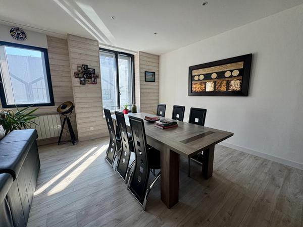 Appartement 4 pièces – 95 m² environ à Vannes (ref : 100842-ET)