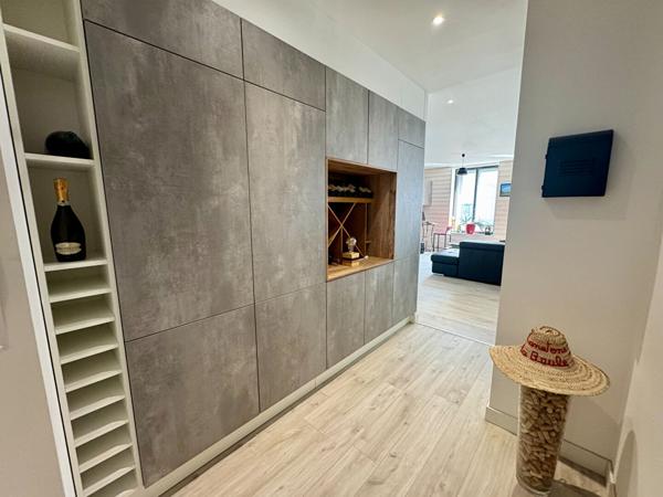 Appartement 4 pièces – 95 m² environ à Vannes (ref : 100842-ET)