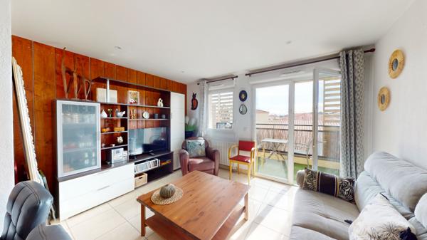 Appartement 2 pièce(s) + parking - Saint Laurent de la Salanque