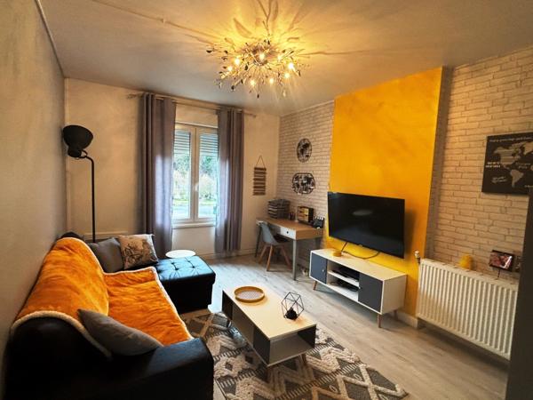 Vente                                                      Immeuble
                        
                     9 pièces                      145 m2                     à Boussois