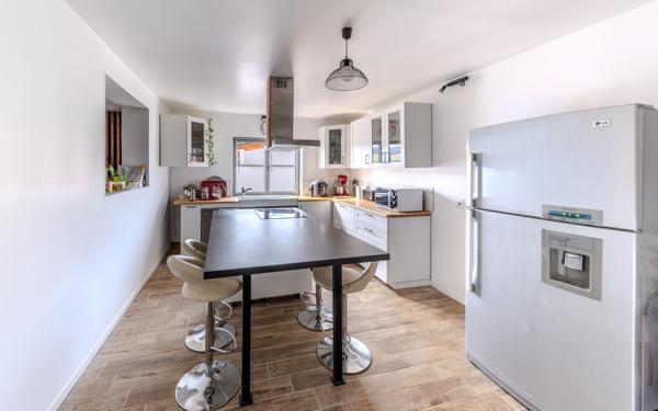 Maison à vendre    4 pièces •  Lay-Saint-Christophe