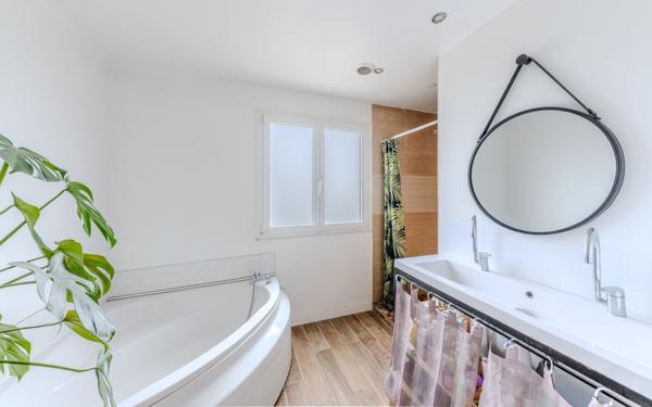 Maison à vendre    4 pièces •  Lay-Saint-Christophe